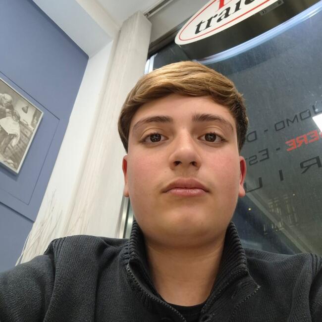 Babysitter in Paternò: Vincenzo