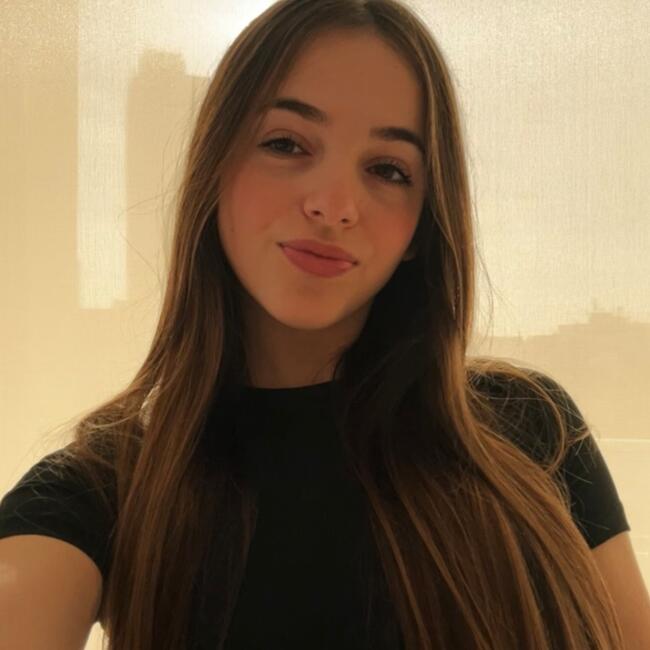 Babysitter in Madrid: Sara