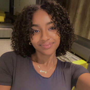 Baby-sitter in Planet Fitness - Scarborough: Mihret