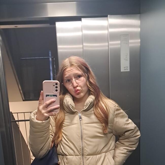 Babysitter in Dornbirn: Emilia