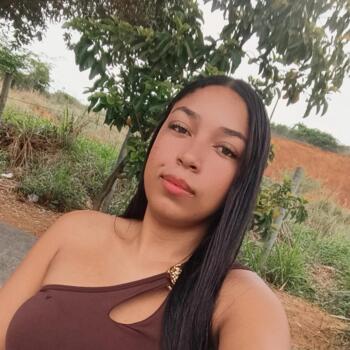 Babá em Colatina: Kezia