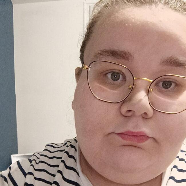 Babysitter in Saint-Maclou: Margot