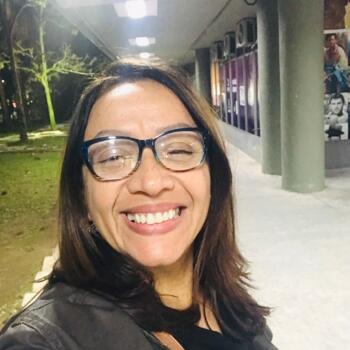 Babysitter in Santos: Claudia