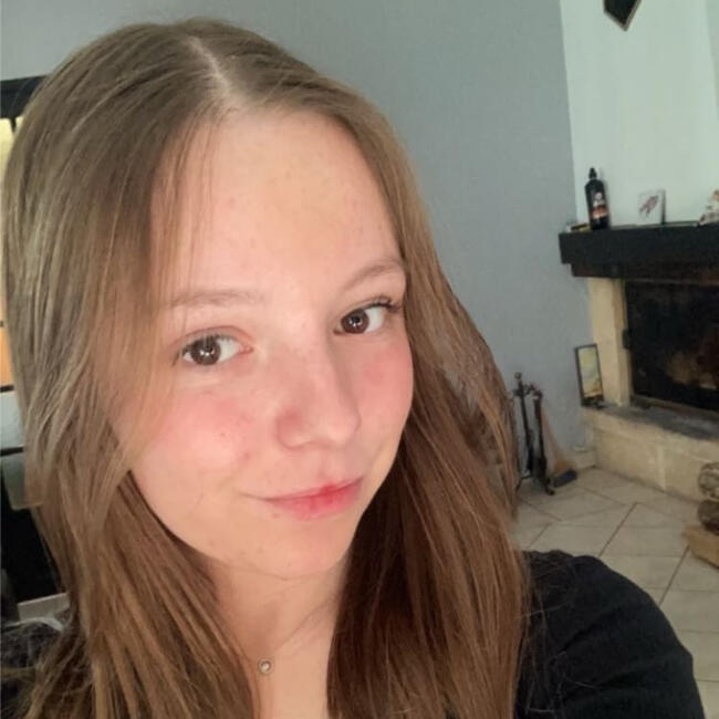 Babysitter in Villenave-d'Ornon: Elea