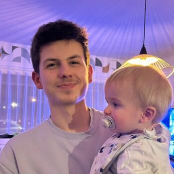 Babysitter in Paris: Noah