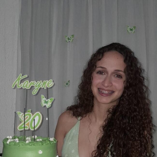 Babysitter in Maceió: Karyne