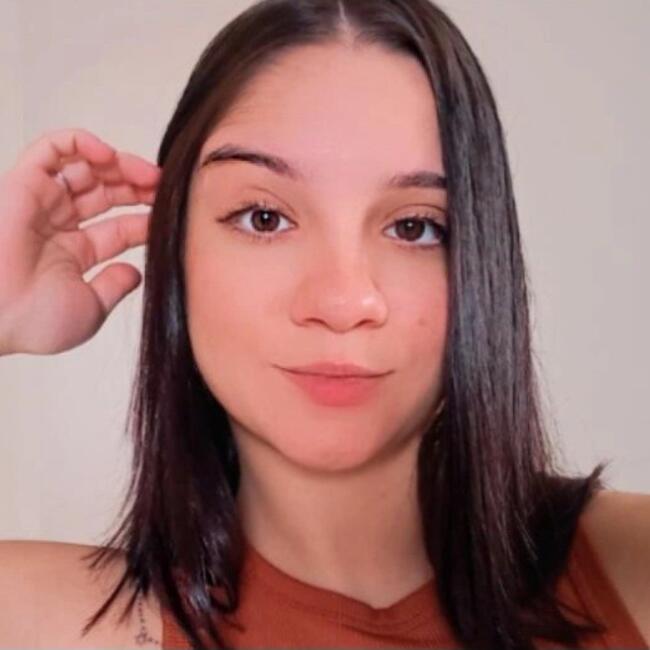 Babá em Brasília: Giovanna Vitoria