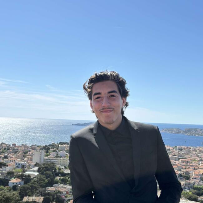 Babysitter in La Ciotat: Nasredin