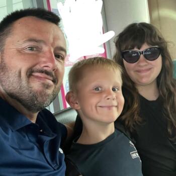 Job de garde d'enfants à Maribor: job de garde d'enfants Robi