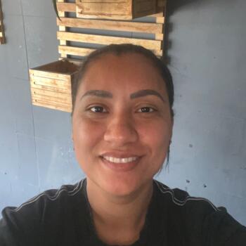 Babysitter in Vargem Grande Paulista: Camila