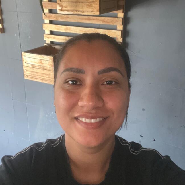 Babysitter in Vargem Grande Paulista: Camila