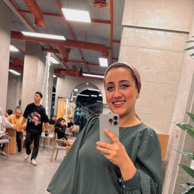 Babysitter in Sharjah city: Dina