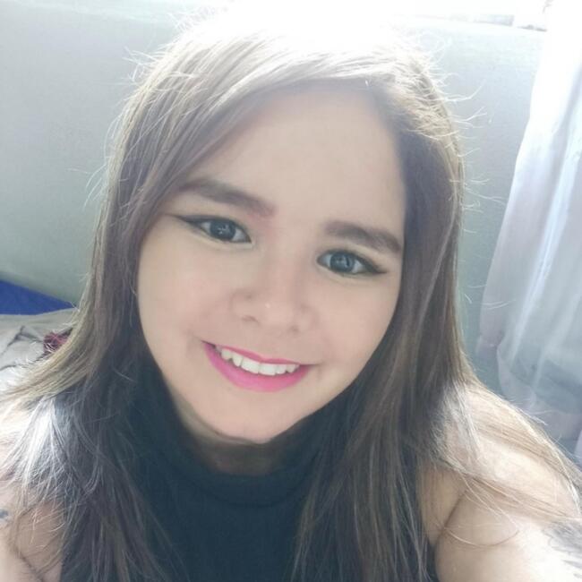 Babá em Varginha: Adriana