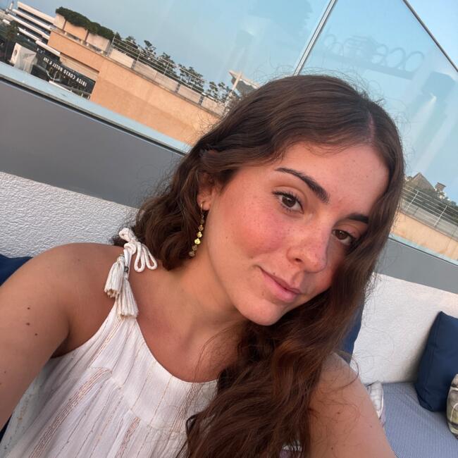 Babysitter in Seville: Almudena