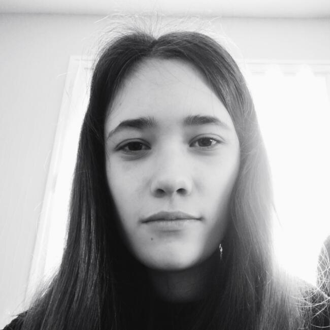 Babysitter in Montrevault: Lola