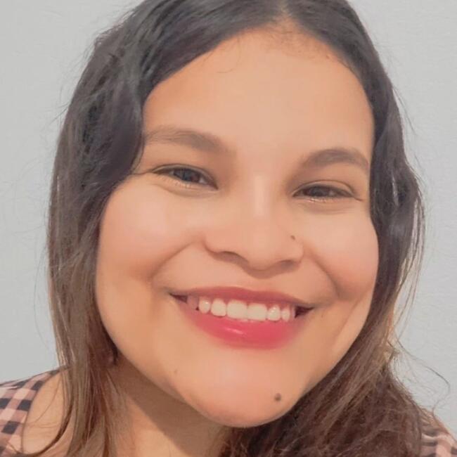 Babá em Fortaleza: Tais