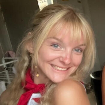 Babysitter Morlaàs: Aglaë