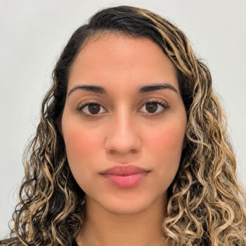 Babá em Pinhais: Andreza Rejane