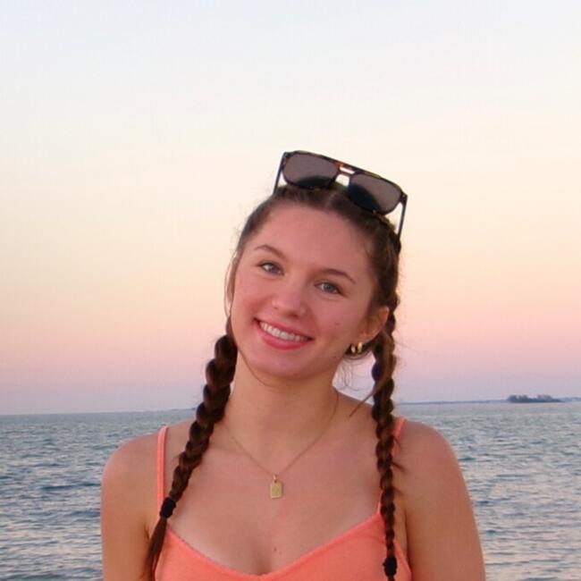 Babysitter in Crystal Beach: Addison