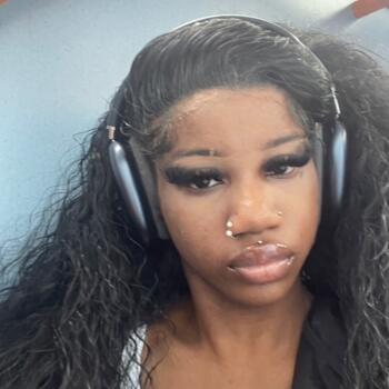 Babysitter in Erith: Hannah