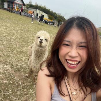 Babysitter in Singapore: Rebecca