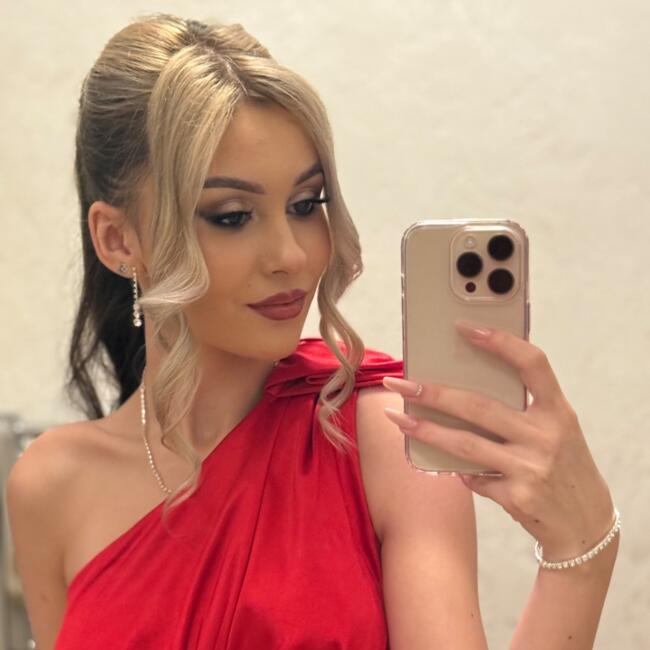 Babysitter in Brăila: Denysa