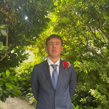 Babysitter in Sydney: Brian