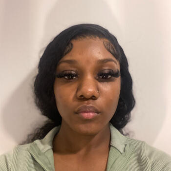 Babysitter in Mitcham: Shyanne