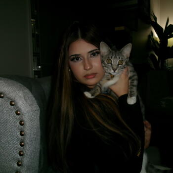 Baby-sitter Calgary: Amber