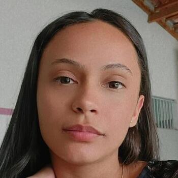 Babysitter in Jatai: Núbia