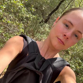 Babysitter in Marseille: Julie