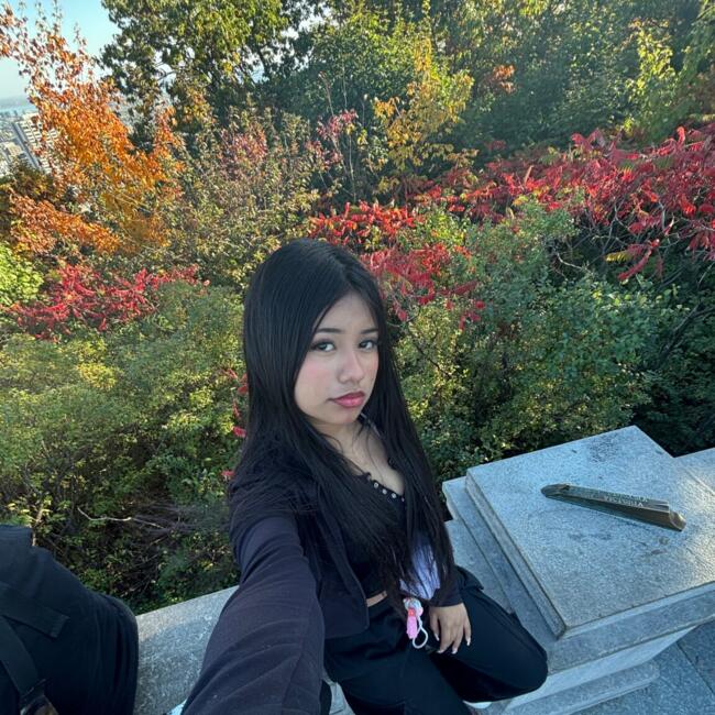 Babysitter in Montreal: Valeria