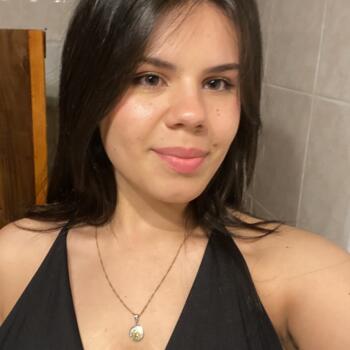 Babysitter in Pando: Alana