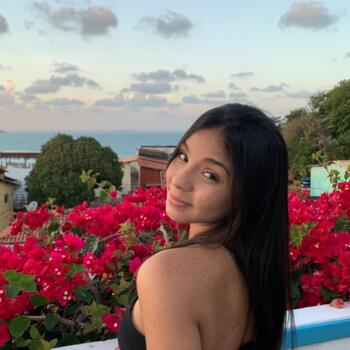 Babysitter in Caucaia: Larissa