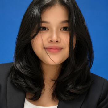 Babysitter Jakarta: Tria
