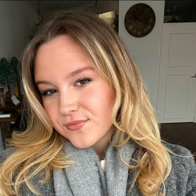 Oppas in Krommenie: Shiny