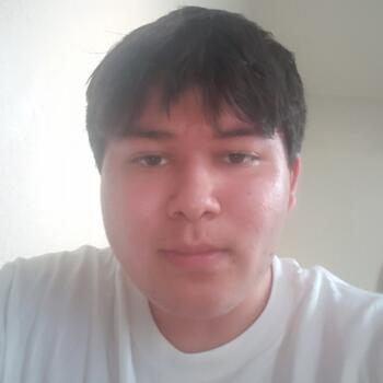 Babysitter in Round Rock: Yuta