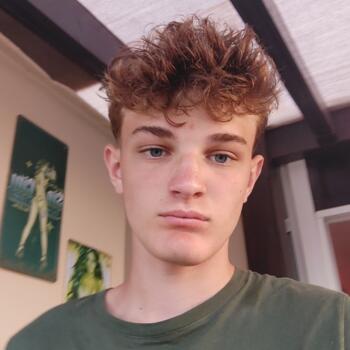 Babysitter in Ronse: Jone