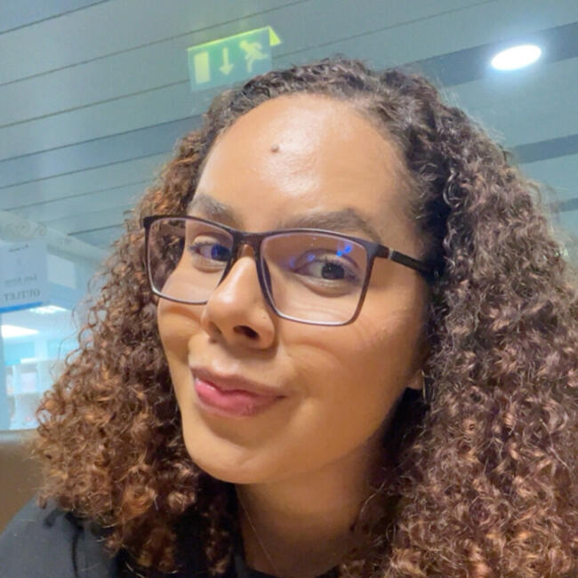Babysitter in Lisbon: NARIELLY