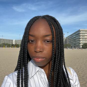 Babysitter Matosinhos Municipality: Mariam