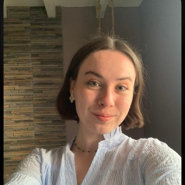 Babysitter in Tours: Faustine