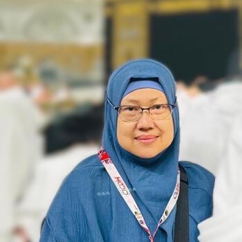 位于新加坡的临时保姆: Tina Sarnawi