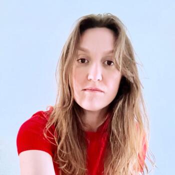 Babysitter in Oeiras: Ellyara