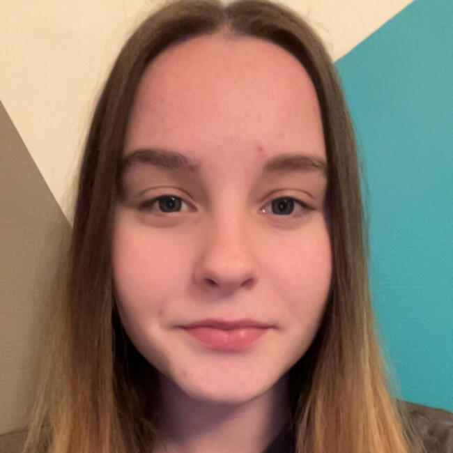 Babysitter in La Celle-Saint-Cloud: Maisie