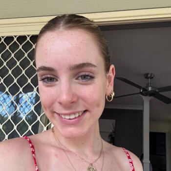 Babysitter in Newcastle: Hannah