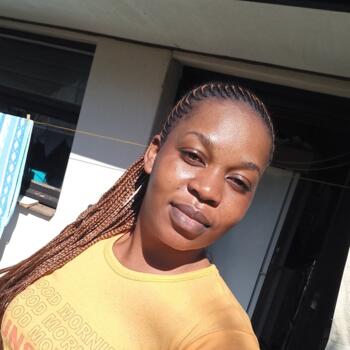 Babysitter in Cape Town: Melody