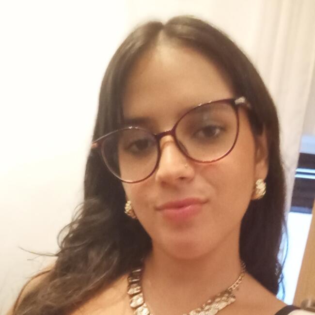 Babysitter em Valência: María