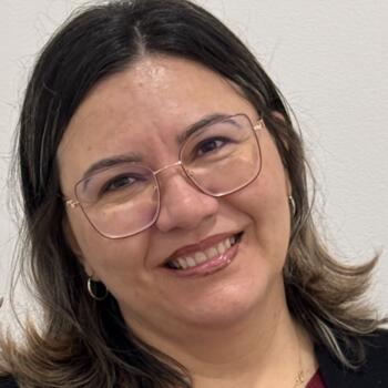 Babysitter in Coimbra: Mary