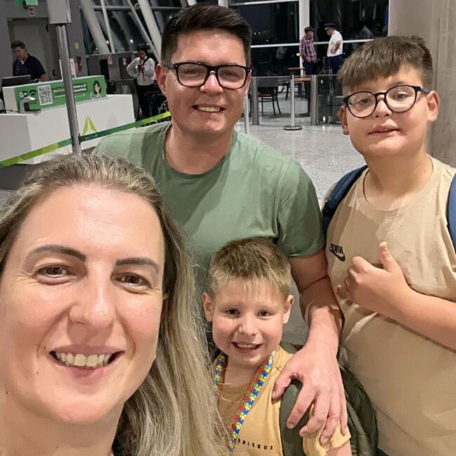 Emprego de babá em Mafra: Karoline