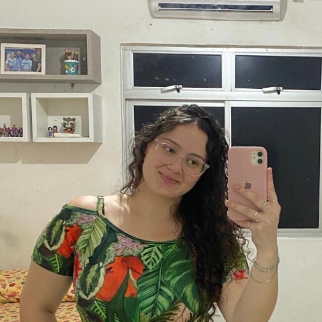 Babysitter in Fortaleza: Mariana